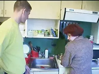 أداء الساقين على الأكتاف مع المحافظ Roxy سكس احترافي مترجم كامل Lips من Immoral Live